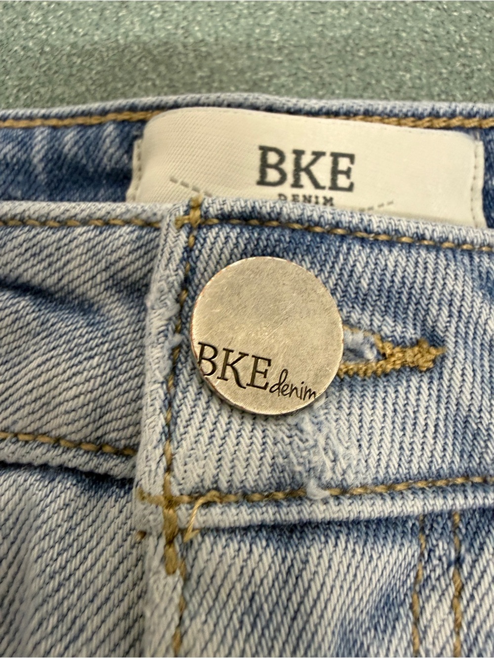 BKE Denim Distressed Jean Shorts - Women’s 27 - Picture 3 of 8
